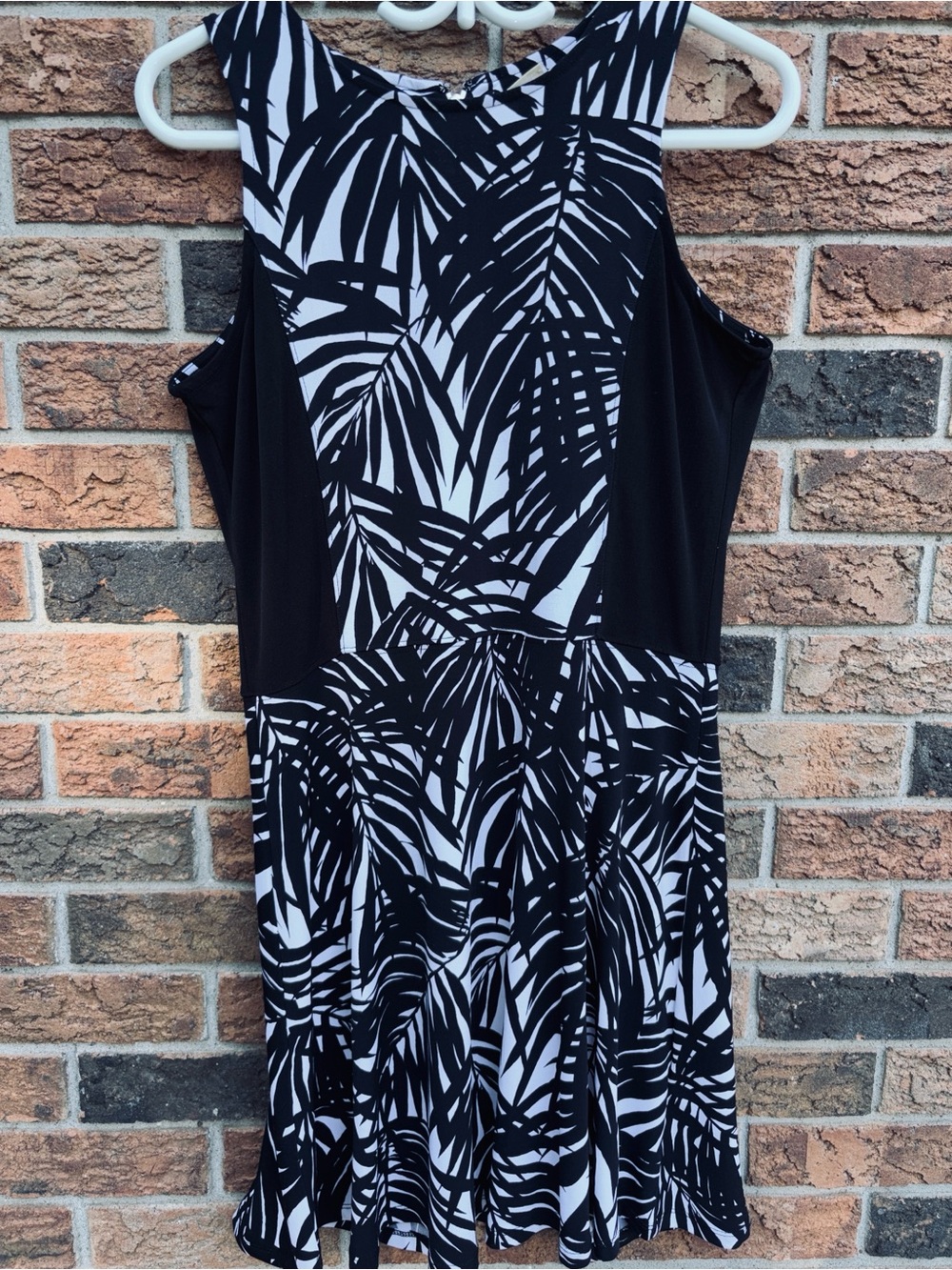 Michael Kors Black and White Palm-Print Sleeveless Dress